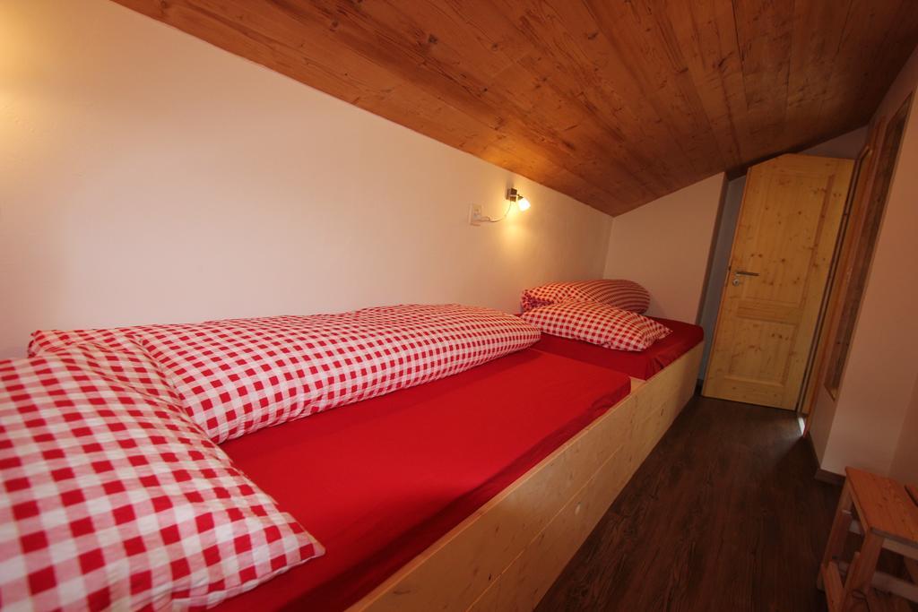 Chalet Daheim Reckingen Extérieur photo